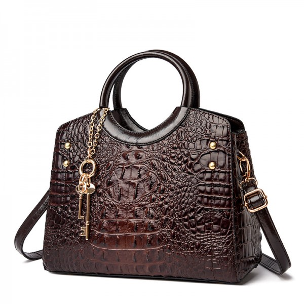 Alligator lady's handbag new European and American retro shoulder bag high grade fashion leisure messenger bag