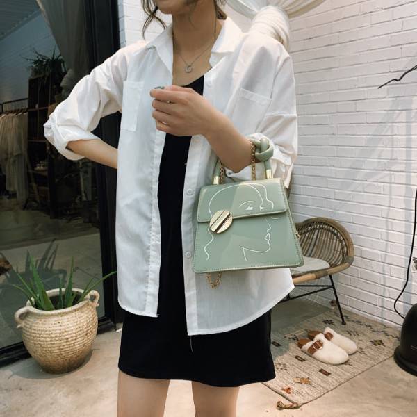 2020 new women's bag feminine quality Messenger Bag Fashion custom handbag embroidery one shoulder straddle bag