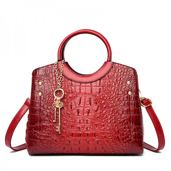 Alligator lady's handbag new European and American retro shoulder bag high grade fashion leisure messenger bag