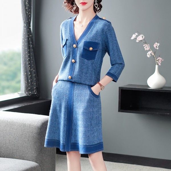 1926502-2021 autumn and winter new women's slim and foreign goddess women's V-neck Top + short skirt two piece suit 