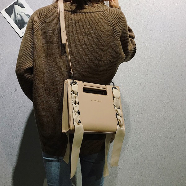 2021 new drawstring decoration portable small square bag personality trend One Shoulder Messenger fashion custom large capacity women's bag