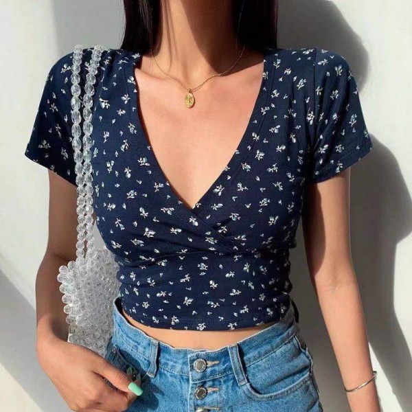 European and American slim fit short V-neck floral...