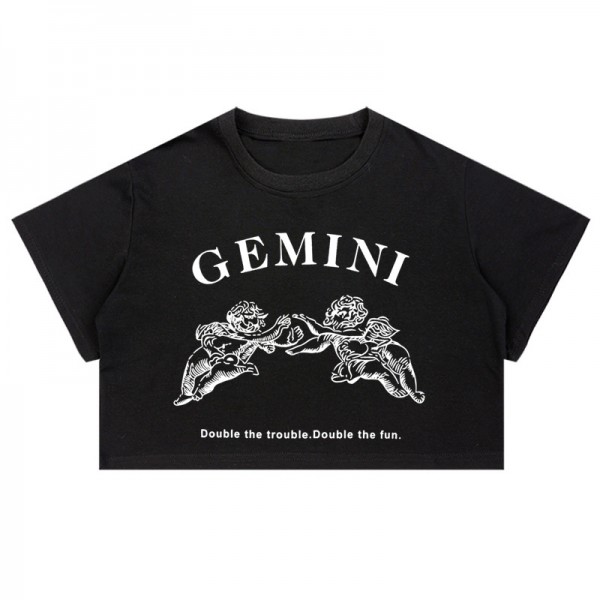 2022 European and American short short sleeved T-shirt women's navel exposed sexy slim Spice Girl European goods top fashion one hair substitute 