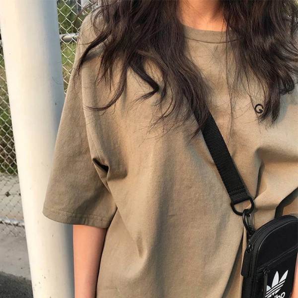2022 summer Korean Short Sleeved T-Shirt New Military Green Student women's fashion slim loose clothes one hair substitute 