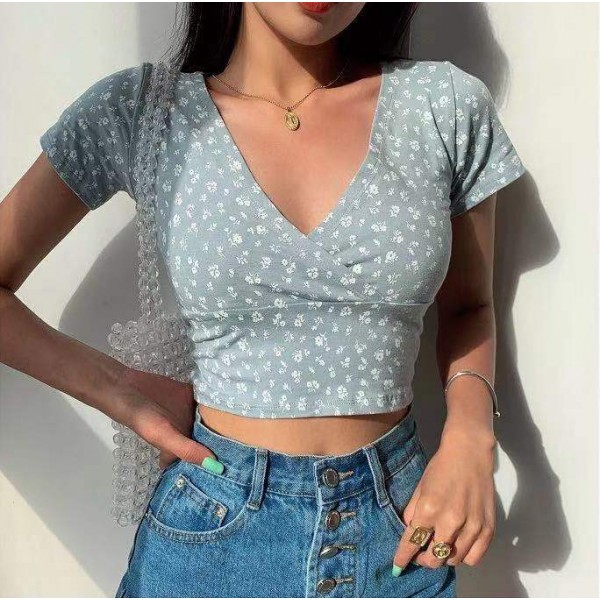 European and American slim fit short V-neck floral top fat mm new summer navel exposed temperament short sleeve T-shirt is thin and bottomed 