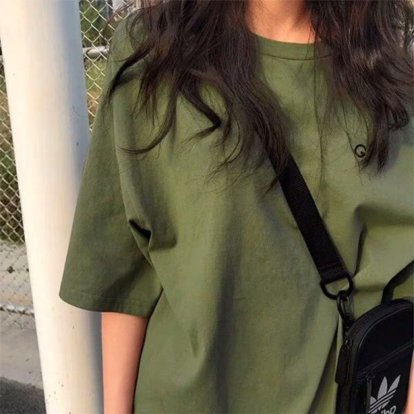2022 summer Korean Short Sleeved T-Shirt New Military Green Student women's fashion slim loose clothes one hair substitute 