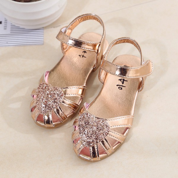 2017 summer new girls' Princess sandals Korean children's beach shoes love fashion baby shoes Taobao pop 