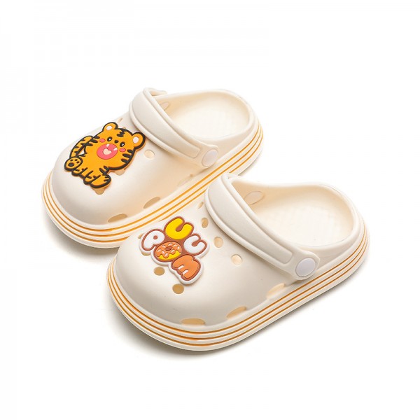 2022 new children's hole shoes summer excrement feeling soft bottom light EVA non slip lovely children's garden shoes 