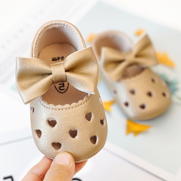 Sika rabbit spring and summer baby shoes female baby princess shoes soft soled non slip walking shoes hollow sandals in summer 