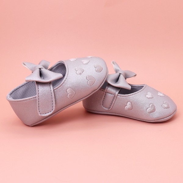 New baby shoes butterfly heart-shaped foreign trade Korean baby shoes toddler shoes princess style comfortable soft soled children's shoes wholesale 